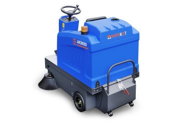 Battery-powered ride-on sweeper AKM80-1, 7.200 m²/h, 92 l dust tank, wipeket 